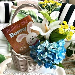 White Easter Basket Hydrangeas & Lilies